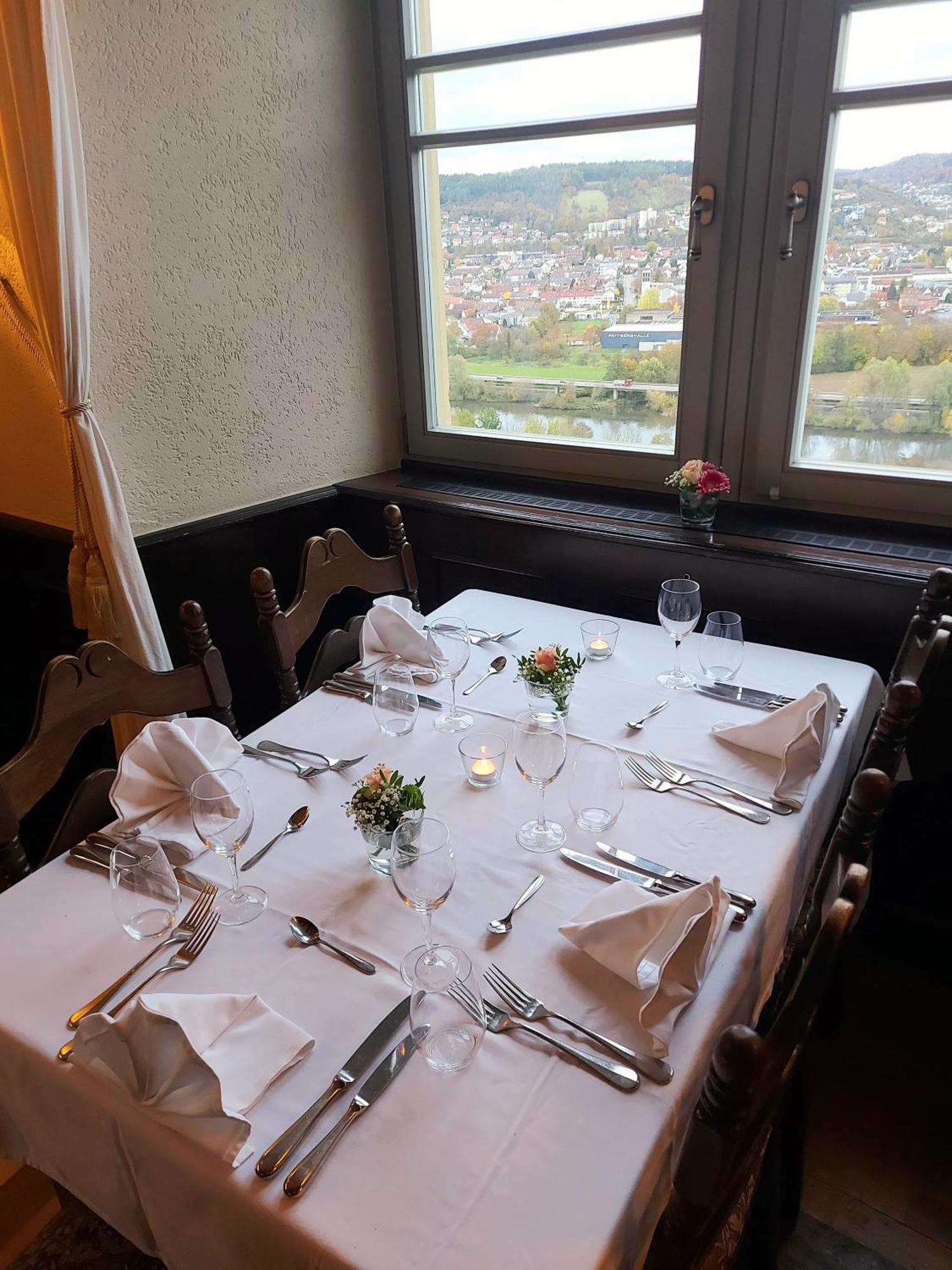 Eventlocation & Hotel Schloss Neuburg Obrigheim Bagian luar foto