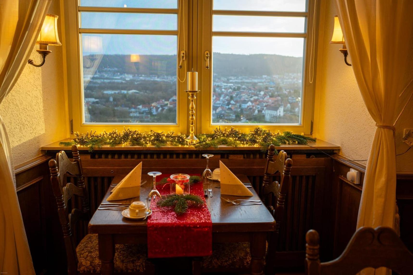 Eventlocation & Hotel Schloss Neuburg Obrigheim Bagian luar foto